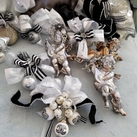 Best Specials are offered to likers. Happy Poshing . 😎 - Picture 1 of 1